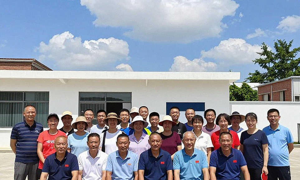 Khi dữ liệu im lặng: Bài học từ một bài phân tích bóng bàn không có nội dung