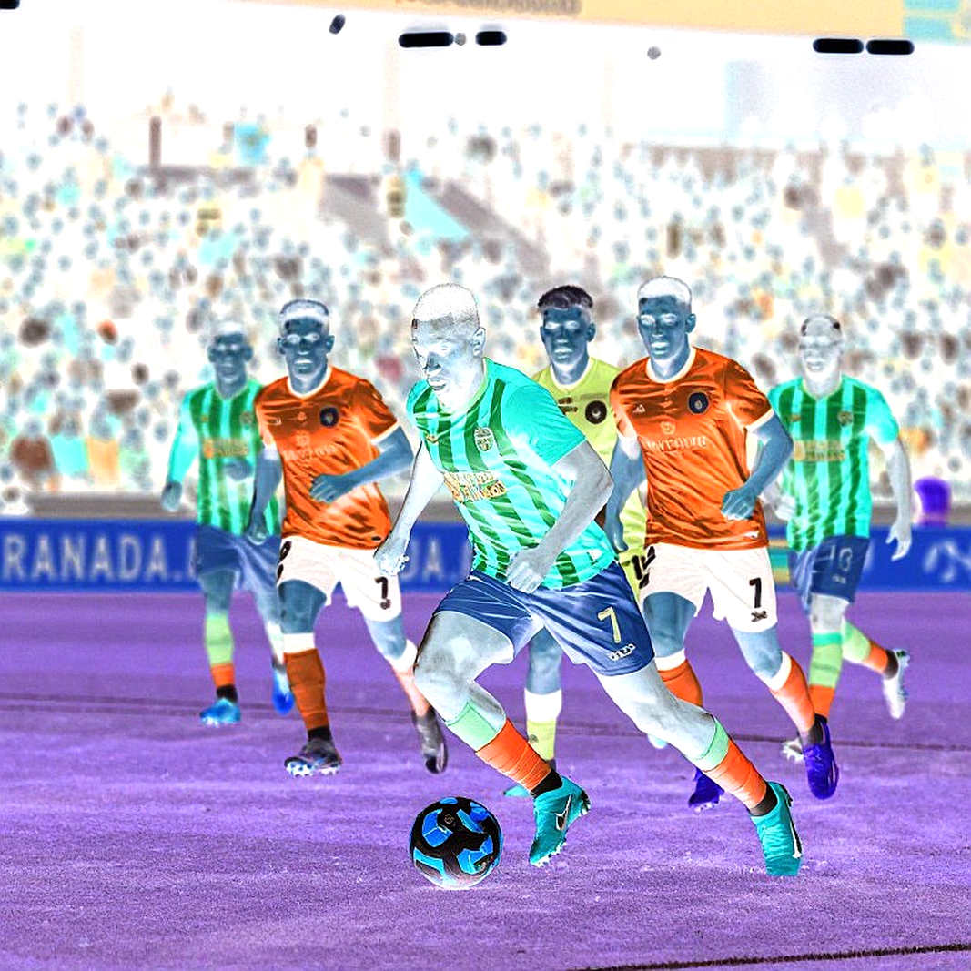 Sổ Sách V-League: Khi Mùa Giải Được Thanh Toán Bằng Những Khoản Không Tên