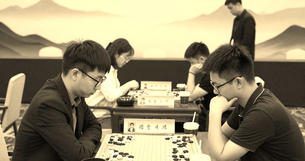 ChessBase Magazine số 225: 27 ván cờ ngắn, 10 bài khai cuộc và giá trị thật của một giáo trình
