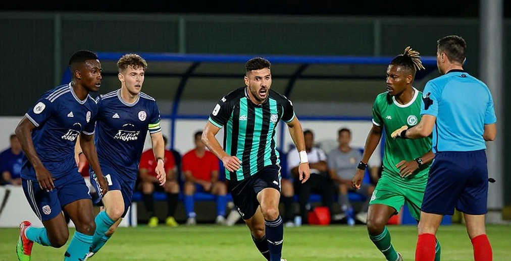 HLV Paiva giữ đôi chân trên mặt đất dù Santos thắng Toluca 3-2