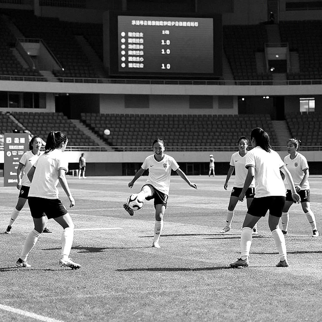 Barcelona dẫn Real Madrid sáu điểm: Rodri, tiền vệ mỏ neo và nhịp cầu chưa được xác minh